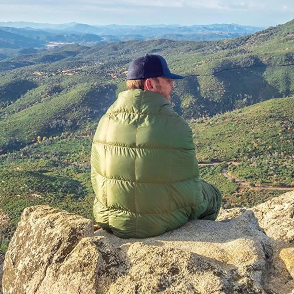 All-Season Lightweight Camping Blanket Green-1